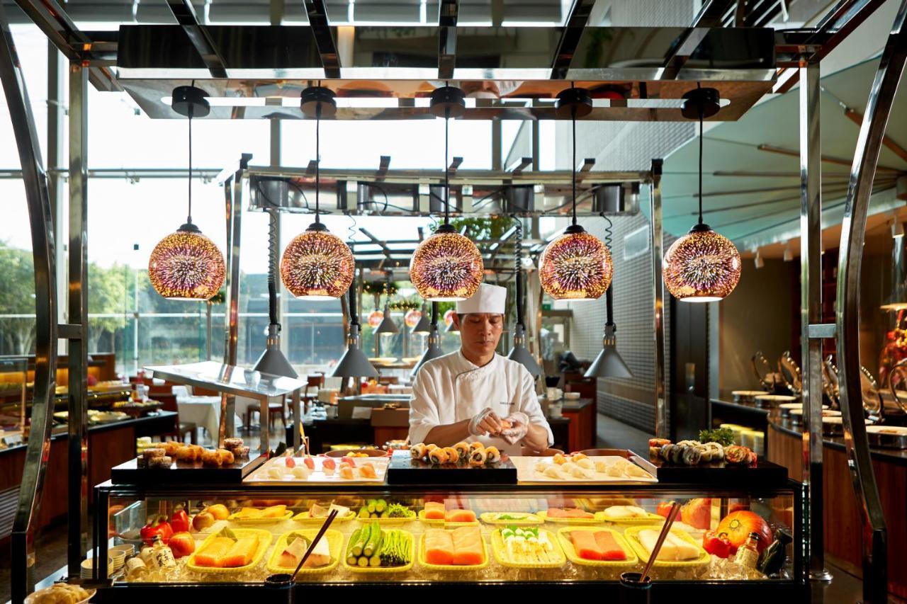 Ambassador Hotel Hsinchu Exteriér fotografie A sushi bar at the hotel